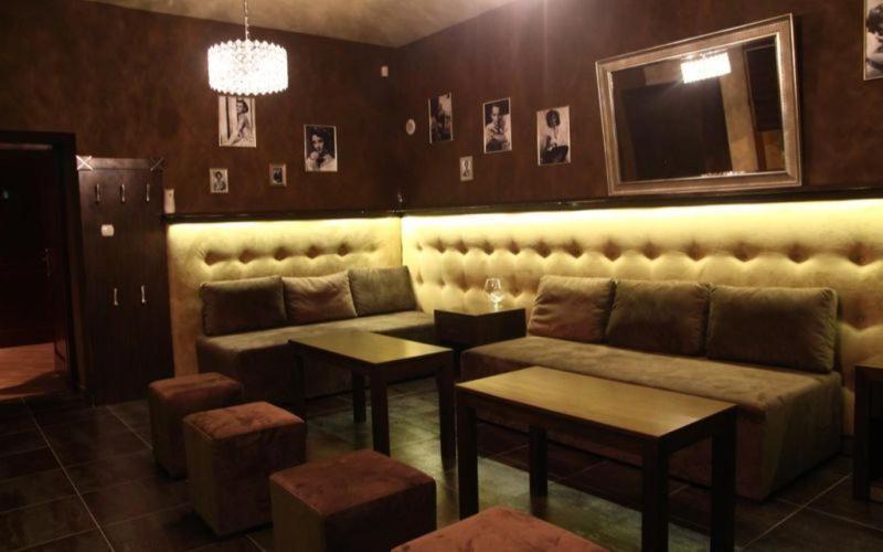 Rynek 6 Retro Pub & Hostel Радом Екстериор снимка