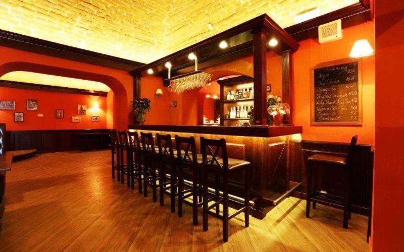 Rynek 6 Retro Pub & Hostel Радом Екстериор снимка